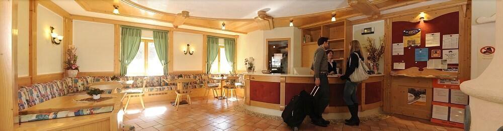 Residence Kristall- Fiemme Holidays Predazzo Exterior foto