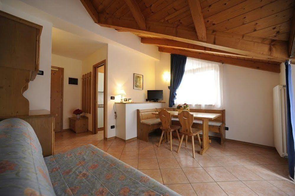 Residence Kristall- Fiemme Holidays Predazzo Exterior foto